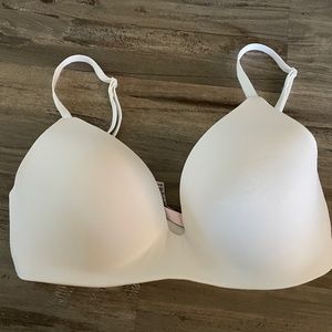 Victoria secret lightly lined 32d no wire